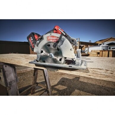 Akumuliatorinis diskinis pjūklas MILWAUKEE M18 FCS66-0 2