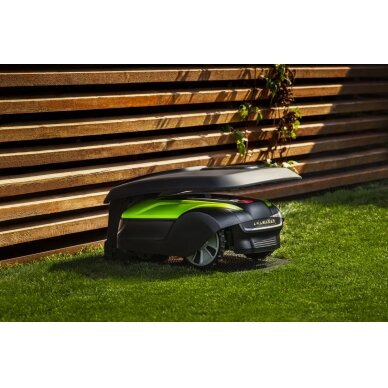 Vejos roboto stotelės stogelis Greenworks OPTIMOW10/15 3